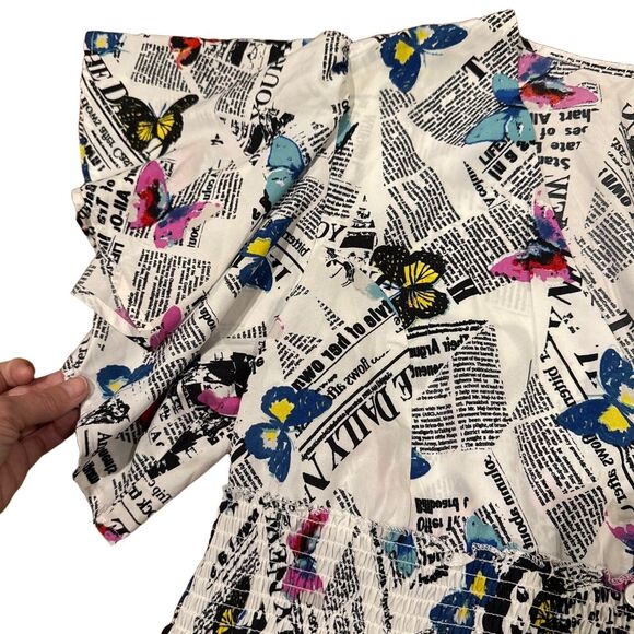 Live 4 Truth Newspaper Butterfly Peplum Blouse Short Sleeves 2X - Picture 4 of 6
